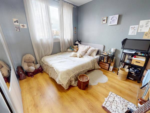 Colocation / Appartement 4 pièces de 73 m², Vénissieux, Avenue Viviani / Photo 2
