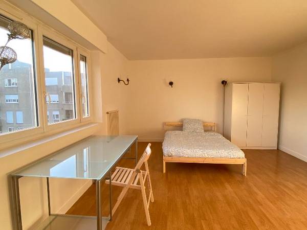 Colocation / Appartement 4 pièces de 85 m², Évry-Courcouronnes, Square Zéphirin Camélinat / Photo 12