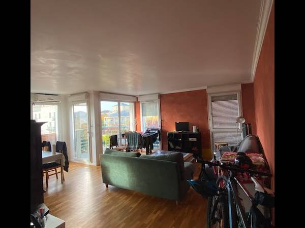 Colocation / Maison 4 pièces de 92 m², Massy, Rue Winston Churchill / Photo 2