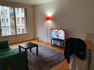 Colocation / Appartement 4 pièces de 64 m², Paris, Rue du Hameau