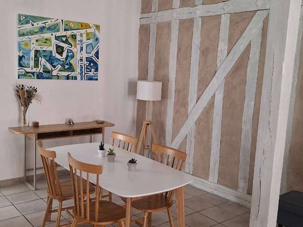 Colocation / Appartement 4 pièces de 116 m², Troyes, Rue de la Trinite / Photo 2