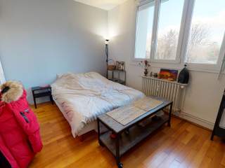Colocation / Appartement 5 pièces de 75 m², Vénissieux, Rue Paul Bert