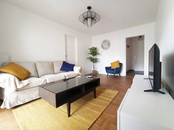 Colocation / Appartement 5 pièces de 89 m², Évry-Courcouronnes, Rue Eugène Delacroix / Photo 2