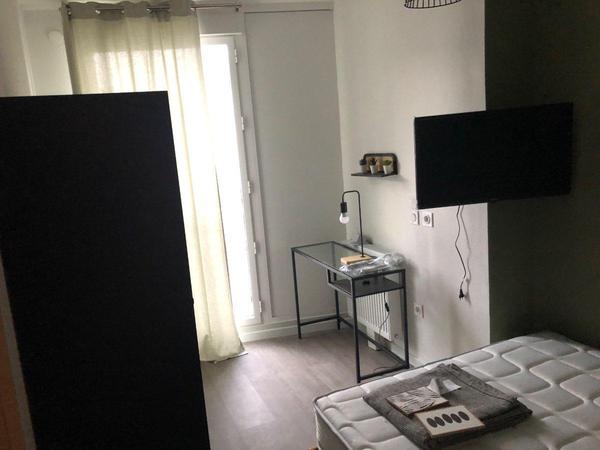Colocation / Appartement 5 pièces de 83 m², Bordeaux, Sente des Radoubs / Photo 3