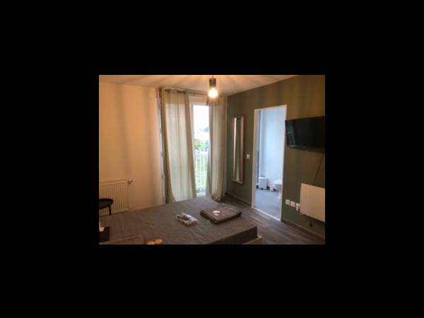 Colocation / Appartement 5 pièces de 83 m², Bordeaux, Sente des Radoubs / Photo 3
