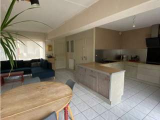 Rental / 4 rooms house · 81 m², Poitiers, Allée de Vayres