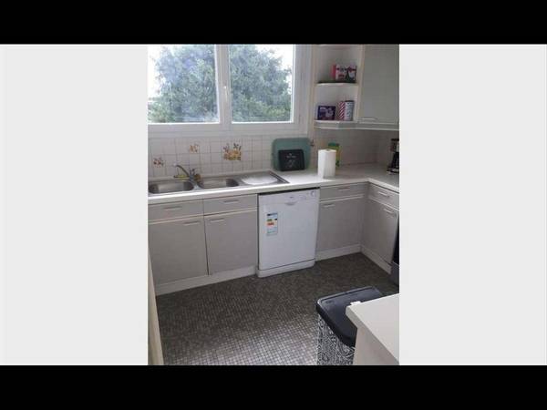 Colocation / Immeuble 5 pièces de 105 m², Poitiers, Rue des Bosquets / Photo 2