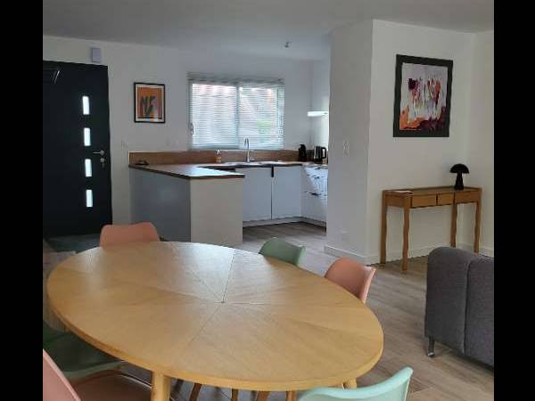 Flatsharing / 6-bedroom house · 115 m², Beaucouzé, Allée des Chênes / Photo 2