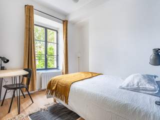 Piso compartido / 16 rooms house · 330 m², Guyancourt, 8 Place de Bel Ebat