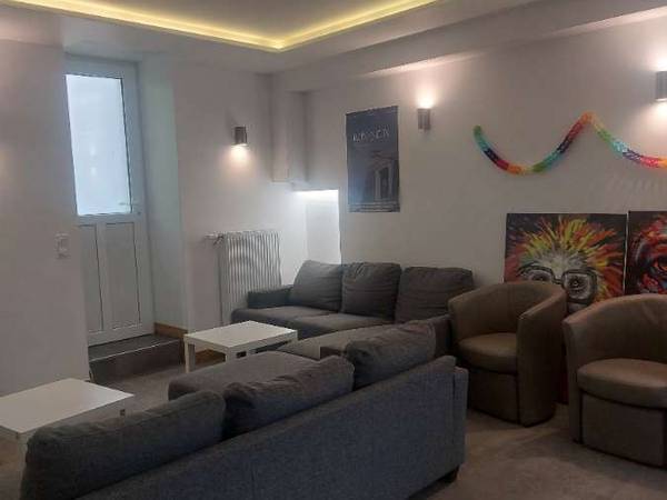 Colocation / Maison 10 pièces de 240 m², Trappes, Rue de Montfort / Photo 21