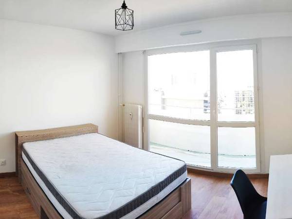 Colocation / Appartement 5 pièces de 92 m², Créteil, Impasse Eugene Delacroix / Photo 6