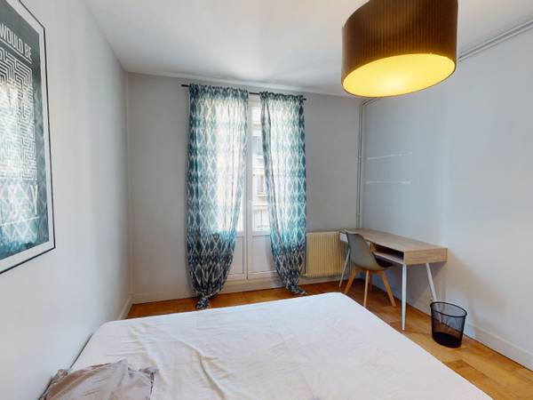 Colocation / Appartement 4 pièces de 64 m², Rouen, Rue Lafayette / Photo 2