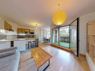 Location / 3 rooms apartment · 66 m², Lyon, Rue Béchevelin