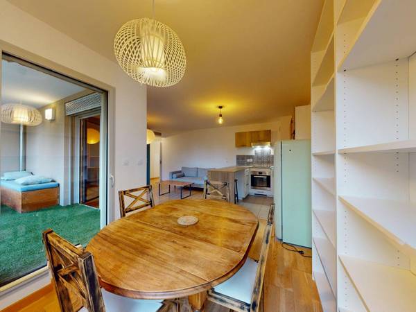 Location / Appartement 3 pièces de 66 m², Lyon, Rue Béchevelin / Photo 2