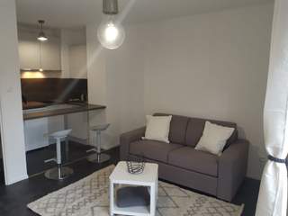 Location / Studio, Metz
