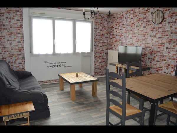 Colocation / Appartement 4 pièces de 82 m², Troyes, Avenue des Lombards / Photo 2