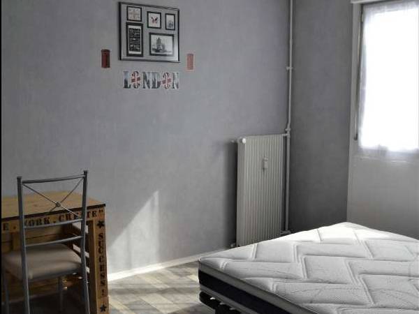Colocation / Appartement 4 pièces de 82 m², Troyes, Avenue des Lombards / Photo 13
