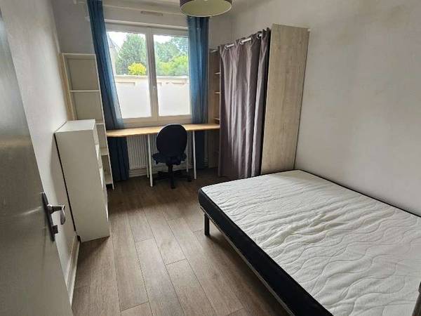 Colocation / Appartement 5 pièces de 76 m², Rennes, Boulevard Alexis Carrel / Photo 7