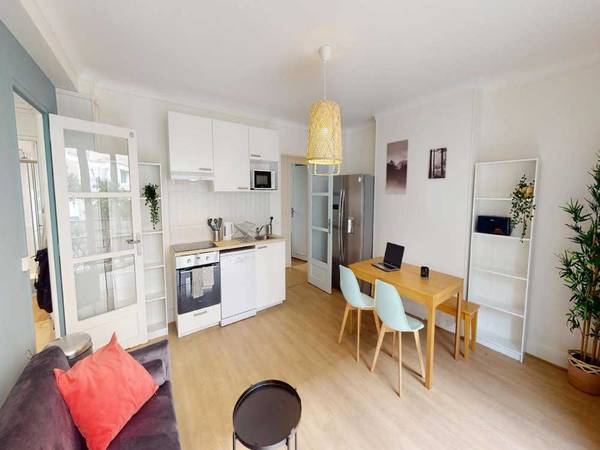 Colocation / Appartement 5 pièces de 110 m², Paris, Rue de Saussure / Photo 13