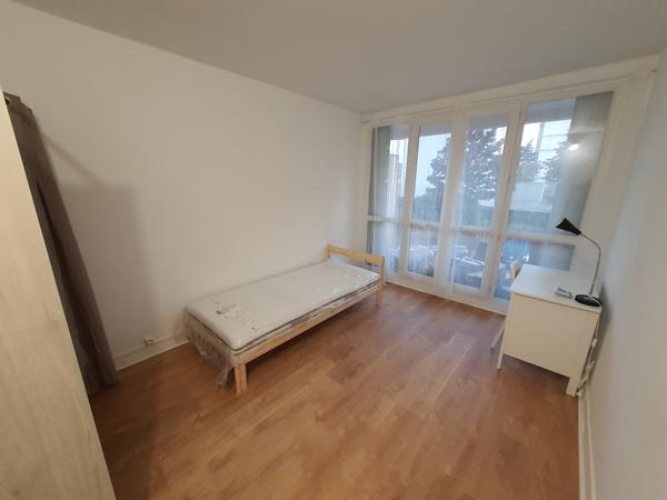 Colocation / Appartement 6 pièces de 88 m², Fresnes, Rue Albert Thomas / Photo 2
