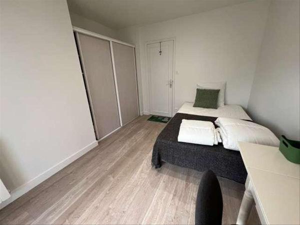Coliving / Maison 10 pièces de 242 m², Bruz, Rue Jacqueline Auriol / Photo 8