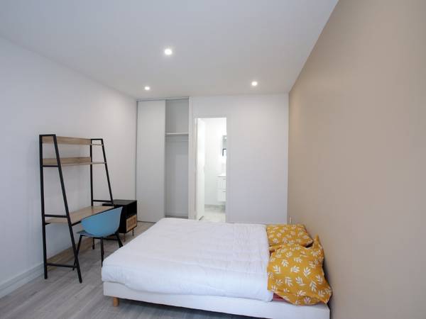 Colocation / Appartement 4 pièces de 104 m², Cambrai, Rue Saint-Georges / Photo 2