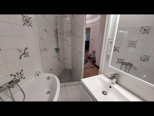 Colocation / Appartement 4 pièces de 75 m², Grenoble, Boulevard Joseph Vallier / Photo 2