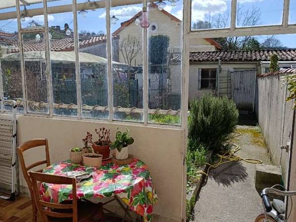 Colocation / Maison 6 pièces de 110 m², Angoulême, Rue Emile Legrand / Photo 2