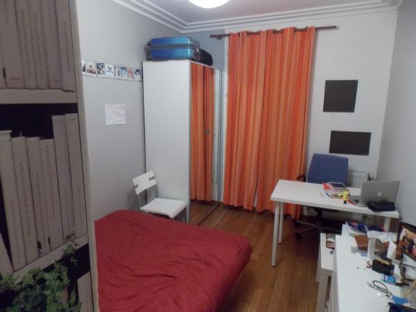 Colocation / Appartement 3 pièces de 62 m², Paris, Rue Ponscarme / Photo 2