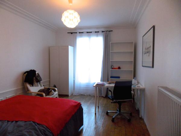 Colocation / Appartement 3 pièces de 62 m², Paris, Rue Ponscarme / Photo 9