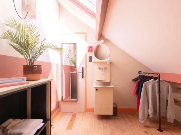 Colocation / Maison 10 pièces de 275 m², Paris, Rue des Cascades / Photo 2