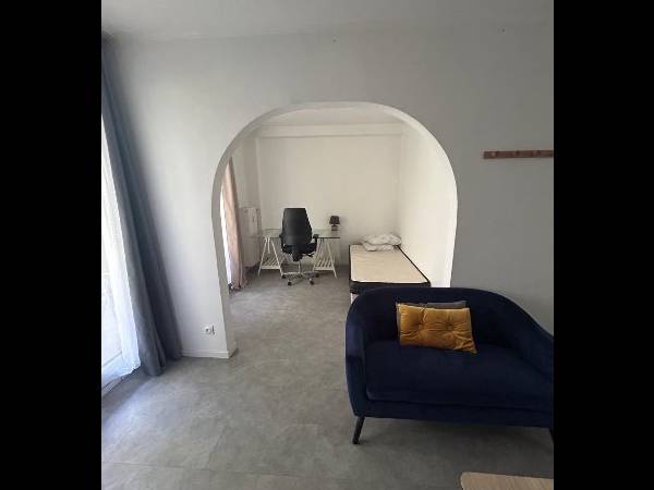 Colocation / Appartement 2 pièces de 58 m², Vaulx-en-Velin, Chemin des Barques / Photo 2