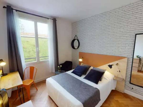 Colocation / Appartement 6 pièces de 65 m², Paris, Avenue Reille / Photo 2