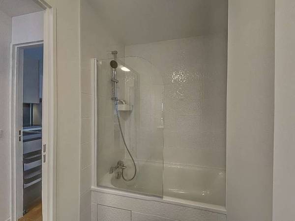 Colocation / Appartement 6 pièces de 109 m², Montreuil, Rue de Paris / Photo 5