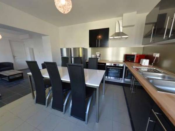 Colocation / Maison 7 pièces de 130 m², Ronchin, Rue Anatole France / Photo 4
