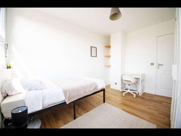 Colocation / Appartement 6 pièces de 97 m², Pontoise, Boulevard des Cordeliers / Photo 5