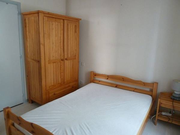 Location / Appartement 1 pièce, Vichy / Photo 2