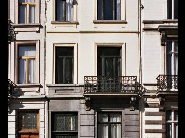 Student room / 8-bedroom house · 280 m², Bruxelles, Square Gutenberg / Photo 11