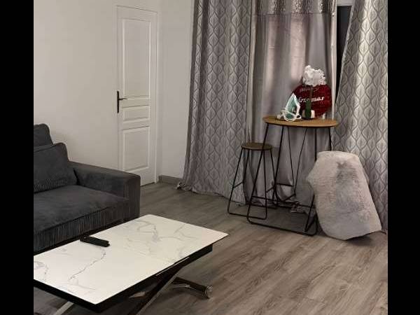 Colocation / Appartement 4 pièces de 77 m², Antony, Rue des Glaises / Photo 3