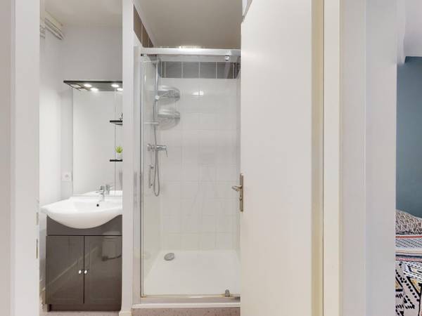 Colocation / Appartement 4 pièces de 64 m², Pau, Rue Camy / Photo 2