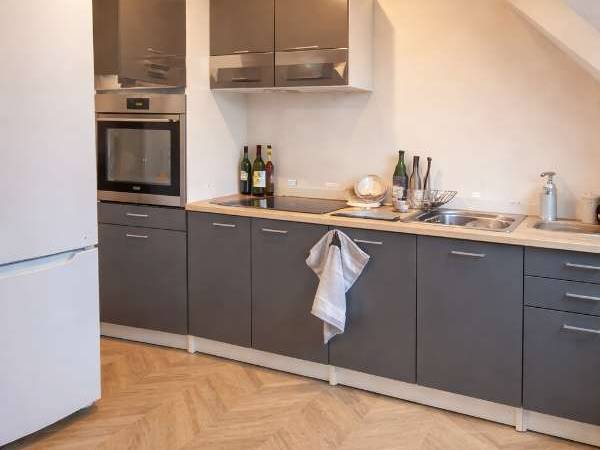 Colocation / Appartement 7 pièces de 120 m², Strasbourg, Rue de Berne / Photo 2