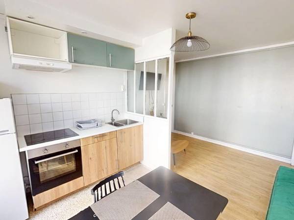 Colocation / Appartement 4 pièces de 60 m², Orléans, Boulevard de Quebec / Photo 2