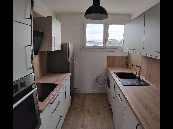 Colocation / Appartement 5 pièces de 60 m², Besançon, Rue de Fontaine Écu / Photo 4