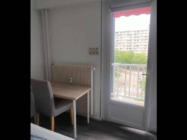 Colocation / Appartement 5 pièces de 100 m², Strasbourg, Rue de Boston / Photo 2