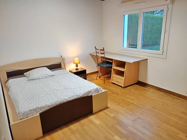 Colocation / Maison 6 pièces de 100 m², La Roche-sur-Yon, Rue Émile Romanet / Photo 3