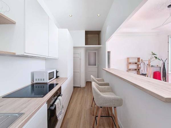 Colocation / Appartement 4 pièces de 110 m², Marseille, Cours Lieutaud / Photo 2