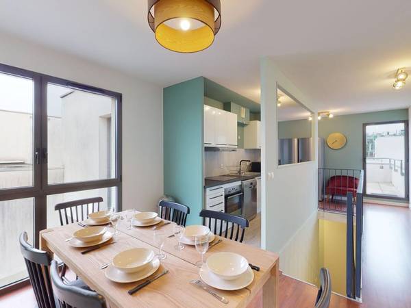 Colocation / Appartement 6 pièces de 107 m², Lille, 46 Allée George Sand, / Photo 2