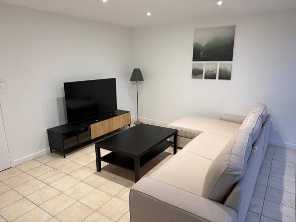 Colocation / Appartement 5 pièces de 90 m², Rillieux-la-Pape, Rue Hector Berlioz / Photo 4