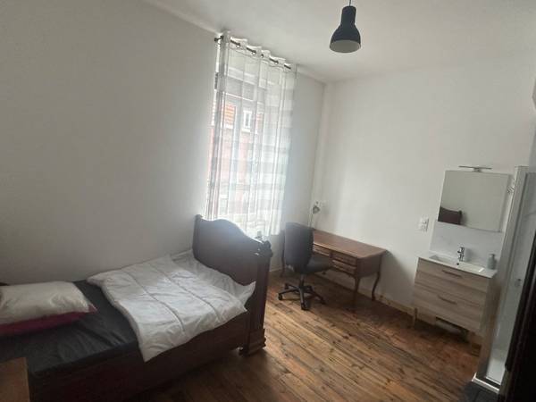 Colocation / Maison 5 pièces de 92 m², Roubaix, Rue d'Isly / Photo 2
