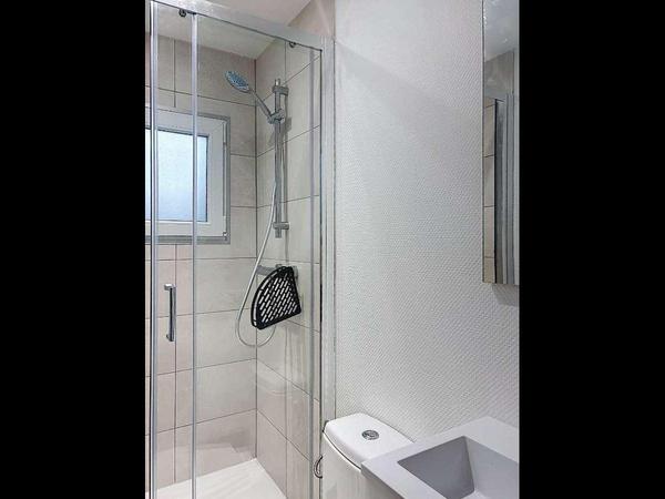 Colocation / Appartement 5 pièces de 82 m², Orléans, Allée des Roseraies / Photo 7